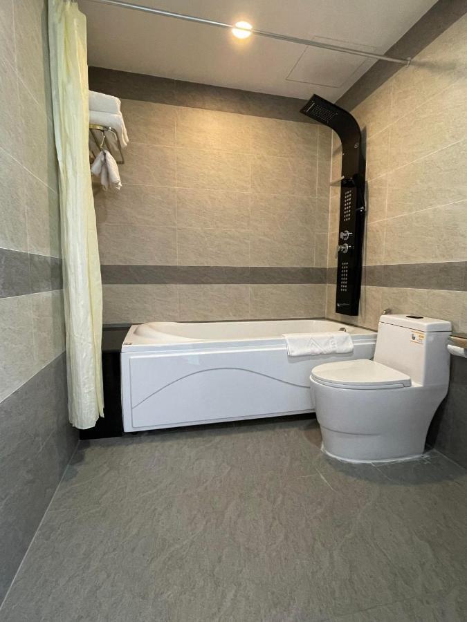 Y Linh Hotel Quy Nhơn Zewnętrze zdjęcie