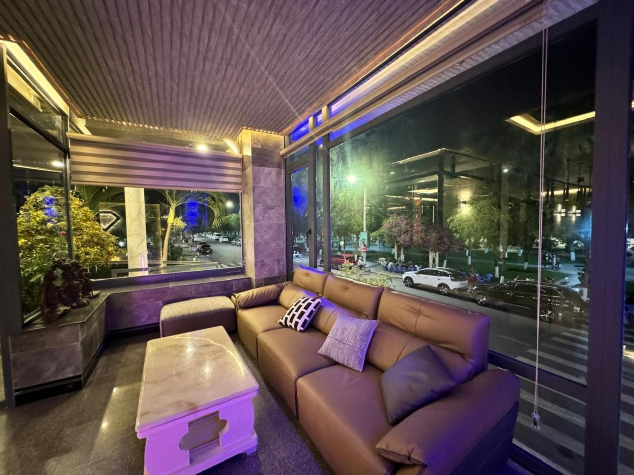 Y Linh Hotel Quy Nhơn Zewnętrze zdjęcie