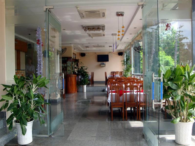 Y Linh Hotel Quy Nhơn Zewnętrze zdjęcie